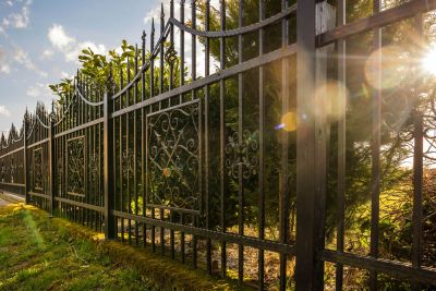 Wrought Iron Fences Come in a Wide Range of Design Options!